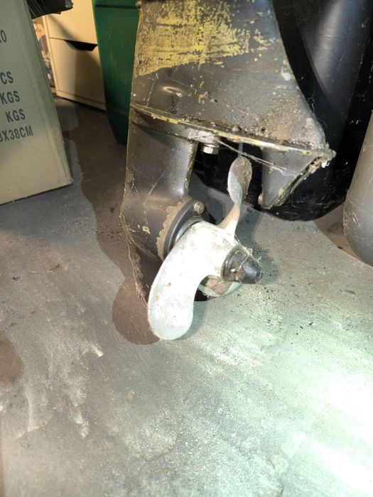 Silnik zaburtowy 5km