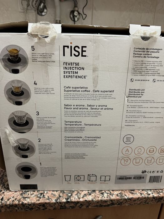 Máquina cafe Delta Rise + copos