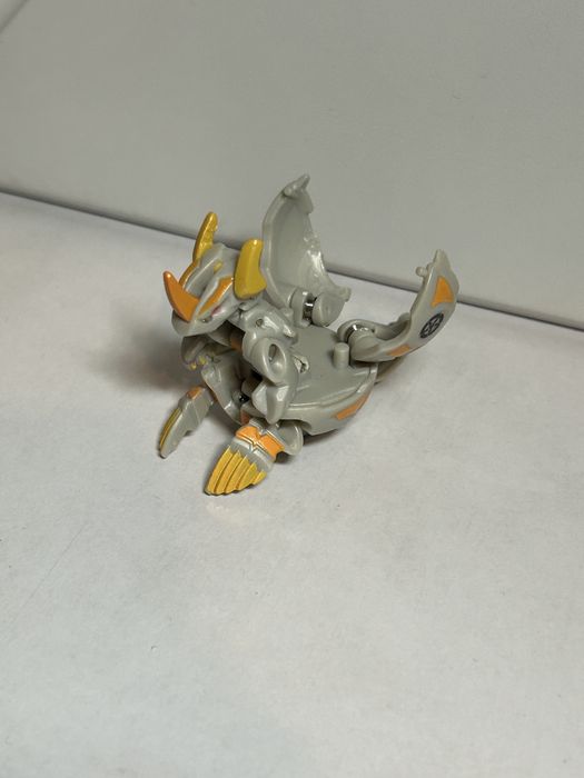 Bakugan haos Helix dragonoid