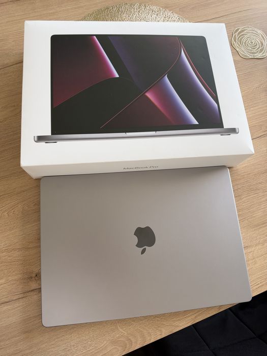 Macbook Pro 16 M2 Pro 1 TB Jak Nowy