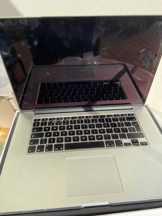 MacBook Pro 15” Retina (A1398) i7, Ram 16GB, SSD 512 GB