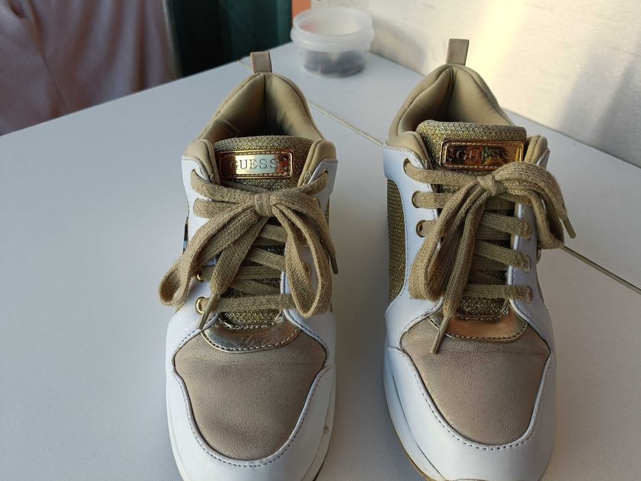 Sapatilha para senhora da Guess