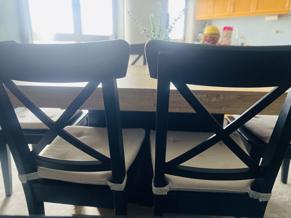 Cadeiras Ingolf pretas