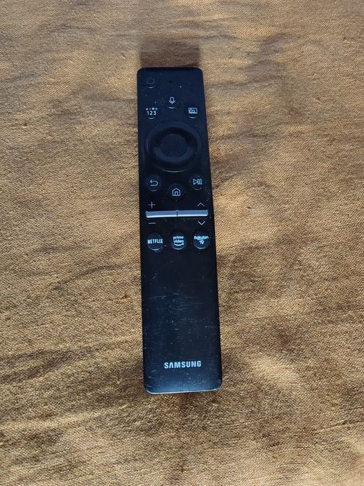 Samsung 49" 4K Smart TV Netflix YouTube DVB-T 2 hevc