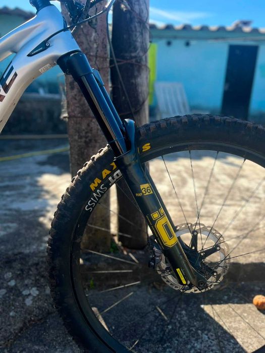 Lapierre Spicy CF 7.9 - Enduro - Carbono