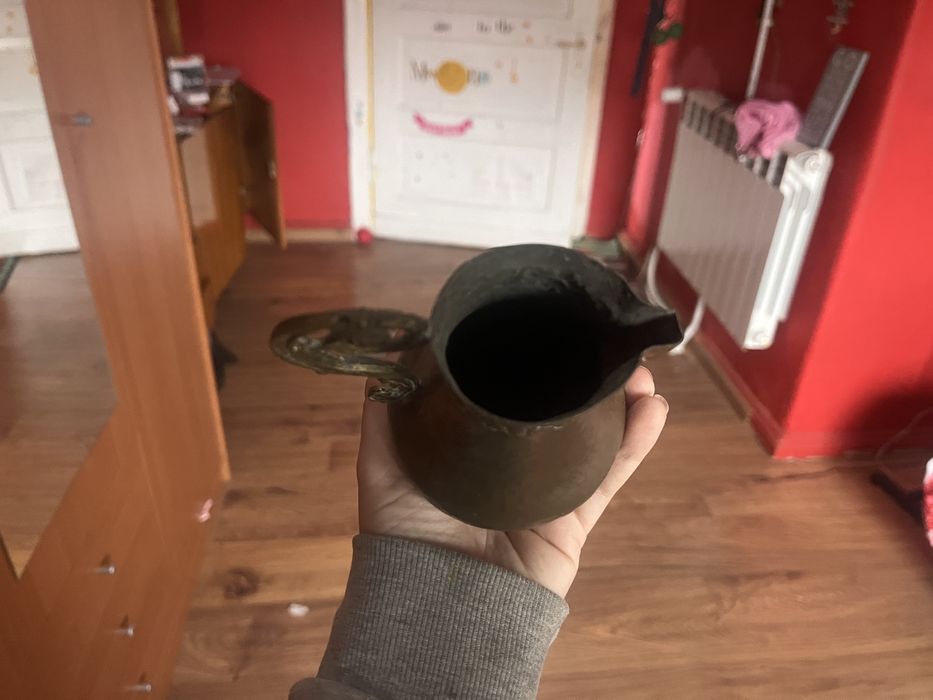 Dzbanek metalowy nowy antyk