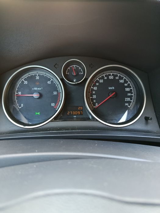 Opel Zafira B 1,9 CDTi 150 KM, 7 os.