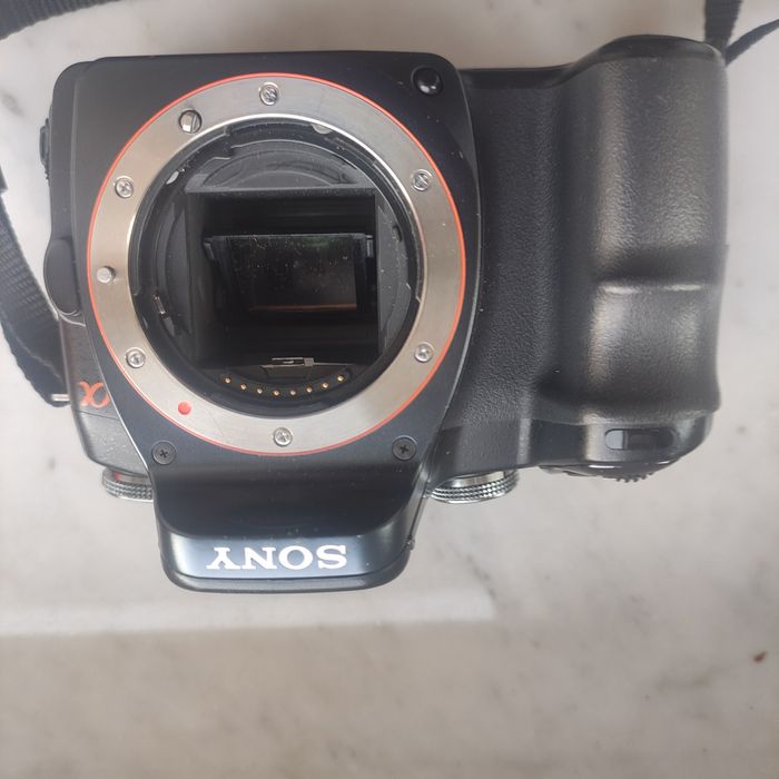 Цифровой зеркальной фотоаппарат