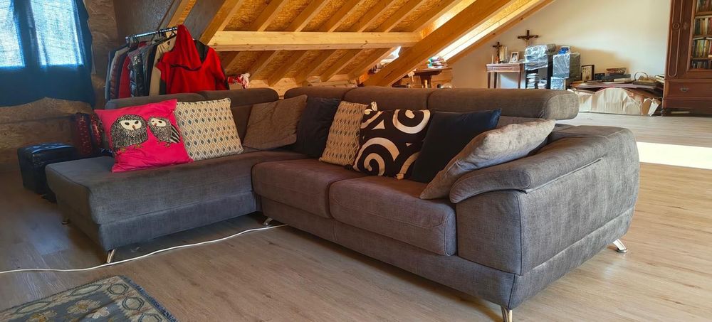 Sofá cinza, com chaise long, qualidade superior