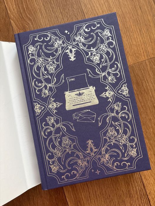 Божественні супротивники Ребекка Росс