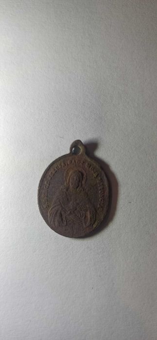 Kolekcja zabytkowych medalików religijnych XIX wiek