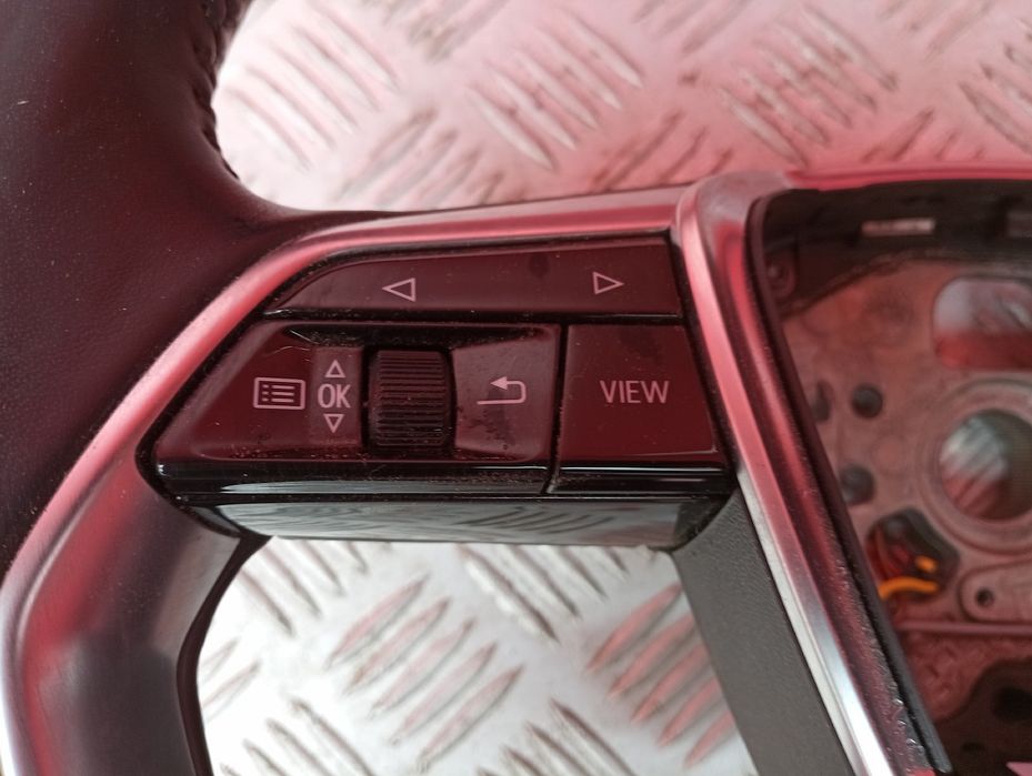 Кермо Audi E Tron  розборка шрот запчастини 4KE419091A 4KE419091A  Ауді ауди Е Трон Руль