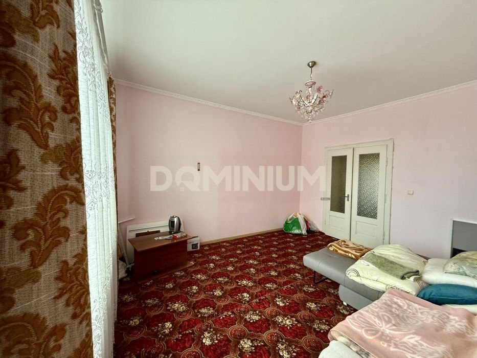 Продається хороший будинок у центрі Королева