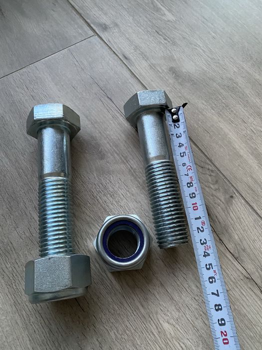 Sruba M30 utwardzana 8.8 ocynk