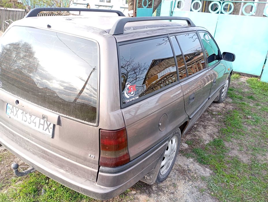 Opel astra 1.6 универсал