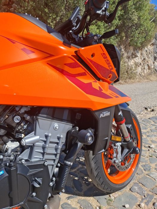 KTM DUKE 990 2024