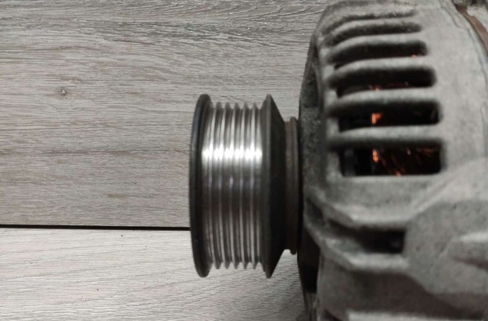 Генератор 2.5 TDI Volkswagen LT 1996-2006 28 35 46, Transporter T4