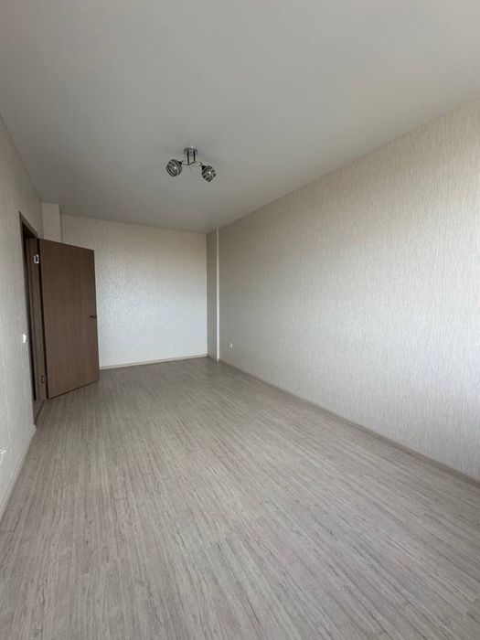 Продам однокомнатную квартиру в рассрочку, жк 7 небо авангард