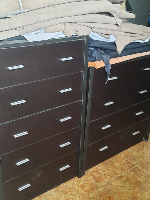 Moveis usados e placas de acrilico com muita qualidade