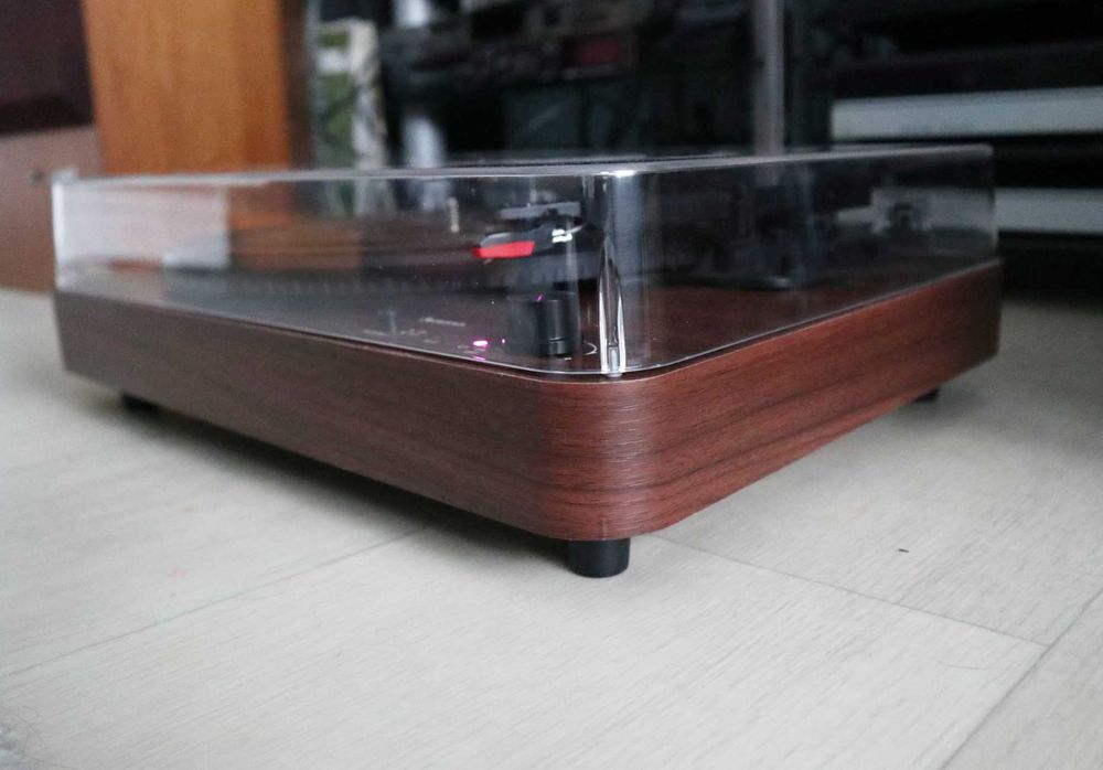 Ретро проигрыватель виниловых пластинок Auna TT-Classic Bluetooth USB