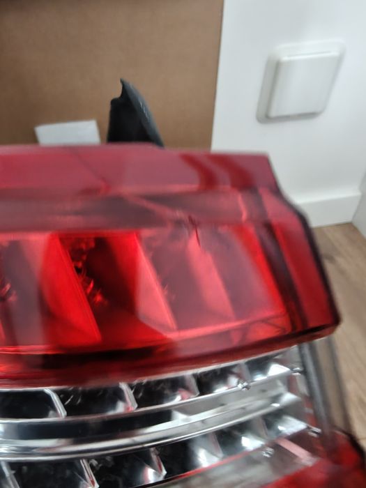 Luz traseira Mercedes S212 carrinha