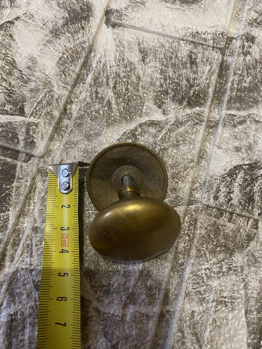 Вінтажна меблева ручка-кнопка, латунь
