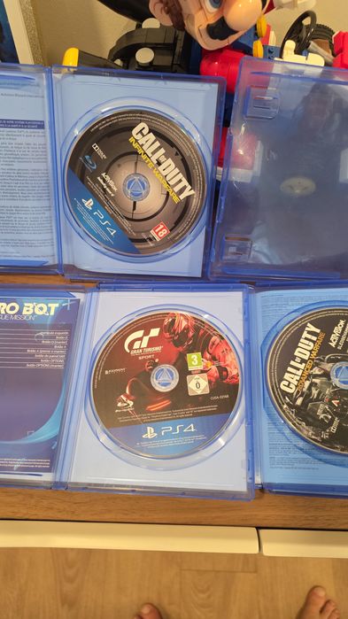 Conjunto jogos ps4 

Apenas vendo o conjunto, preferencia de negócio em mão.