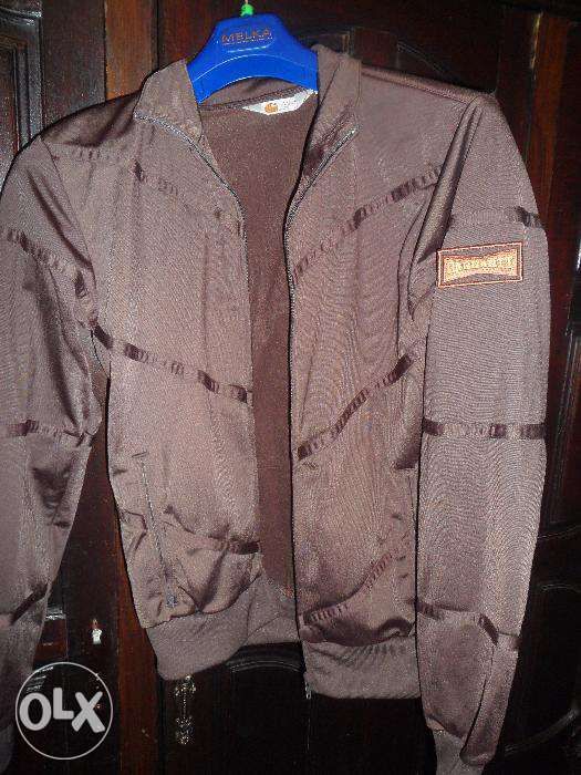 Casaco Carhartt impecável