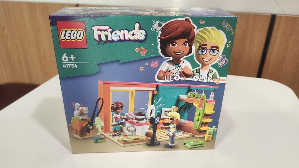 Конструктор LEGO Friends 41754 Комната Лео (203 детали)