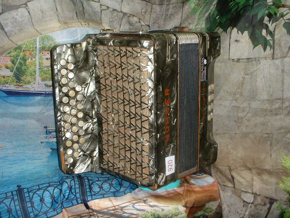 Concertina para venda N, 920