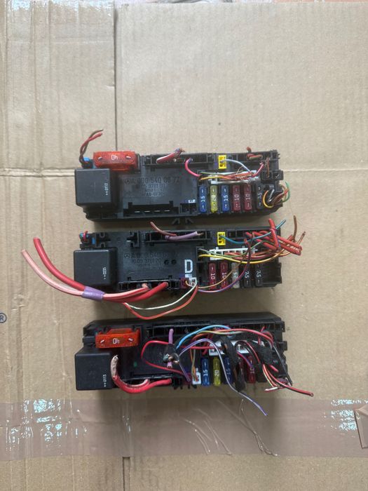 Caixa fusiveis Mercedes W208/202/210