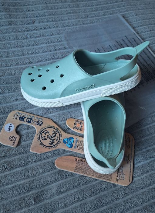 Croksy Boatilus 30/31 sandały, klapki, buciki chłopięce