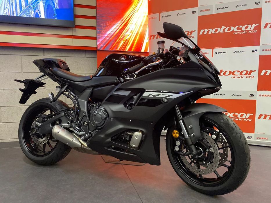 Yamaha YZF  R7 Full Power e Limitada a 35Kw