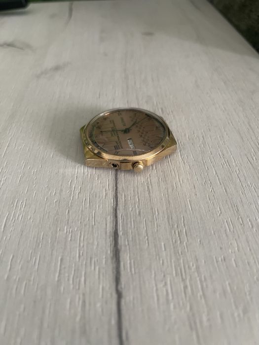 Годинник ракета позолота au1 робочий