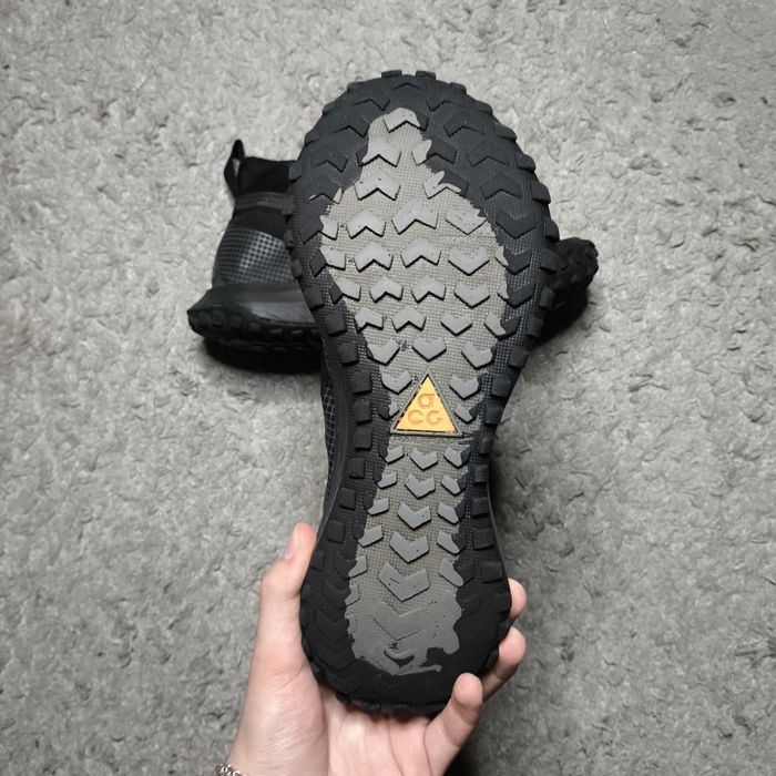 кросівки nike acg mountain fly