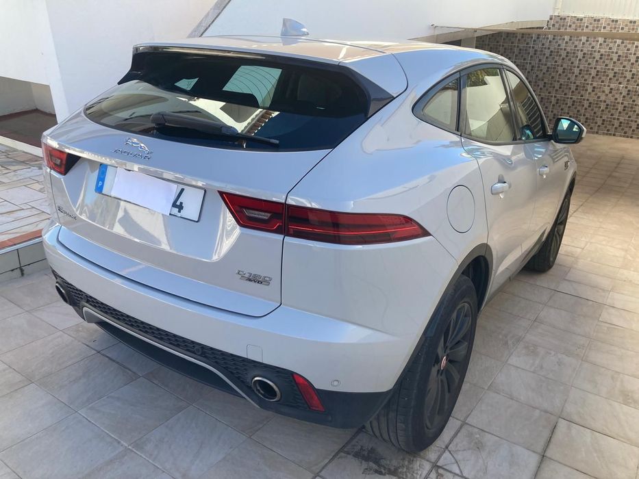 Jaguar E-Pace foto 2