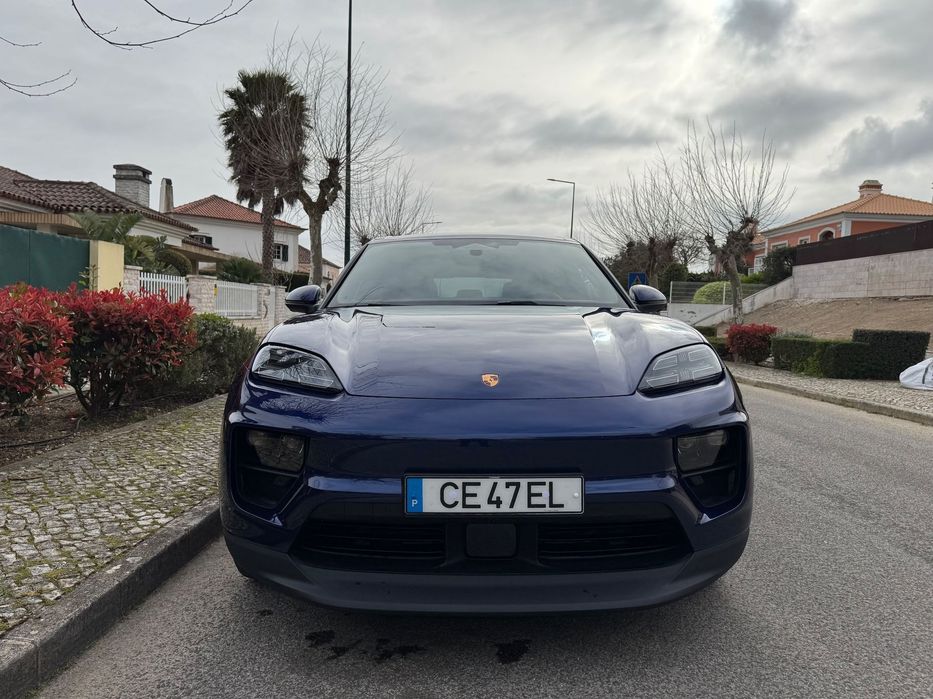 Porsche Macan Electric 4