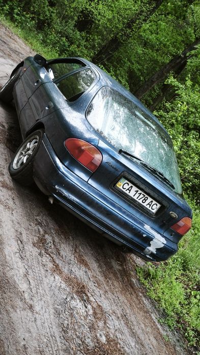 Ford Mondeo mk1 1.6