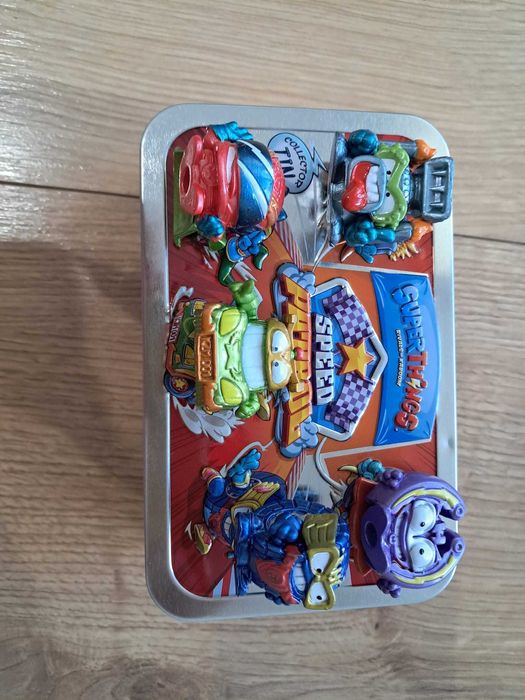 Zestaw Super Things (ZINGS) "Speed Patrol" (puszka + 5 figurek)