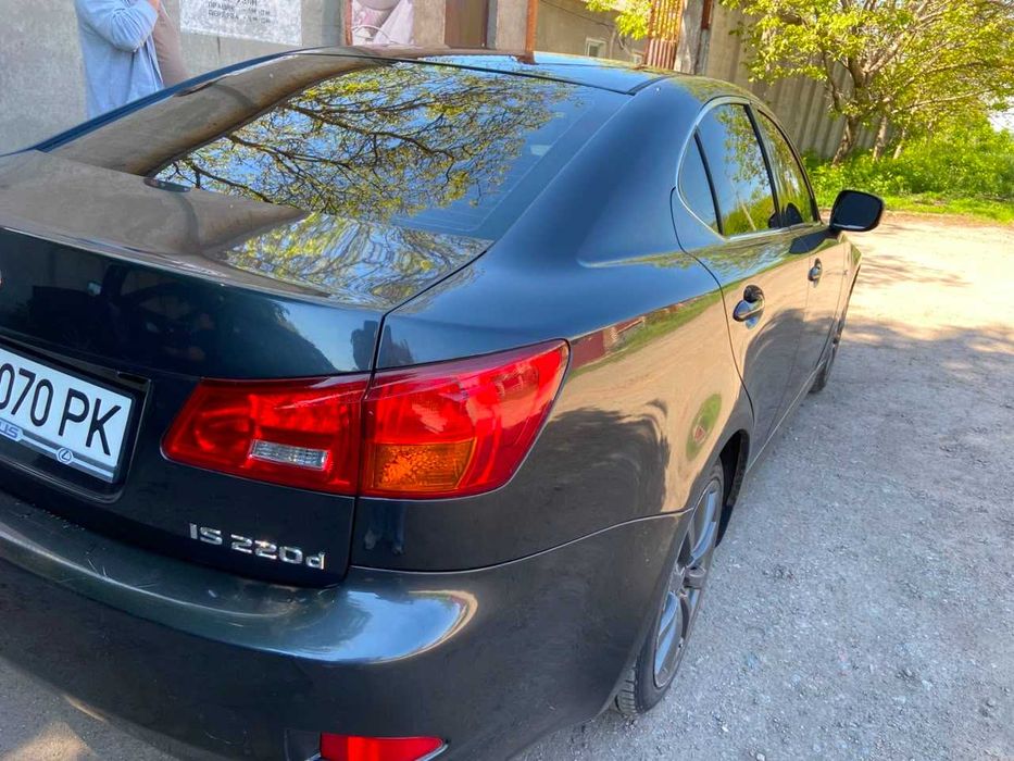 Легковий автомобіль