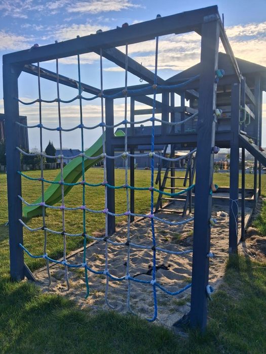 Plac zabawa dla dzieci  małpi gaj