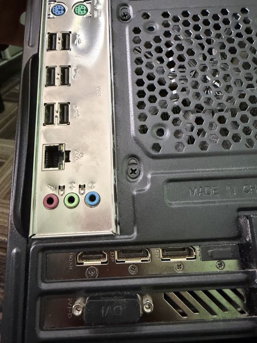 Компʼютер для ігор (rx 570 8 gb, xeon e5 2650v2,16 ГБ DDR3,500 ГБ SSD)