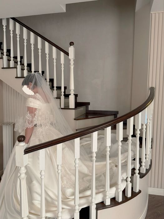 Шикарное дизайнерское свадебное платье Pollardi от Daria Karlozi