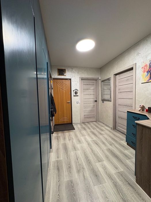 ПРАЦЮЄМО ПО ПРОГРАМАМ!! Продам 3-х кімнатну квартиру.