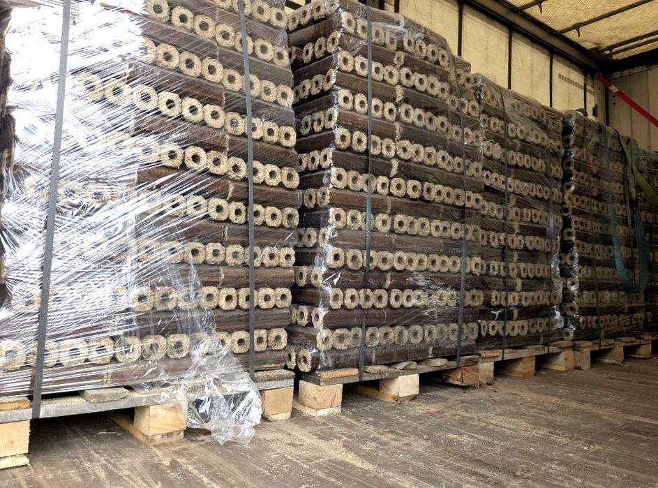 Топ продажу — вугілля, брикети, пелети сертифікат