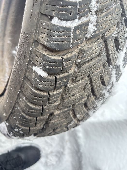 Продам резину 14 разом з дисками