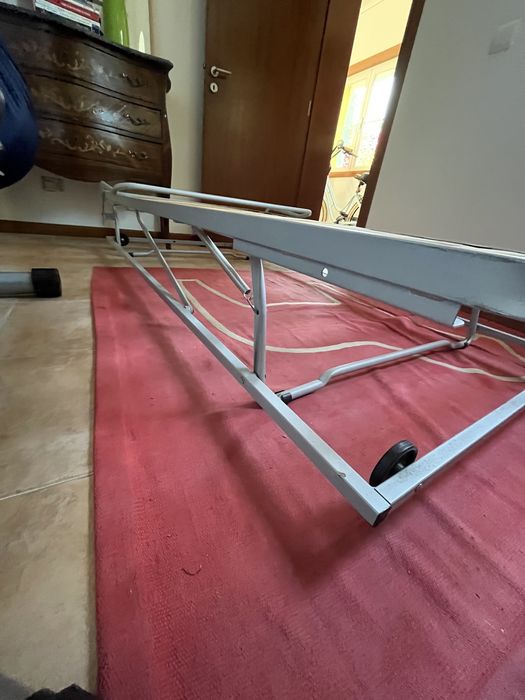 Cama de solteiro