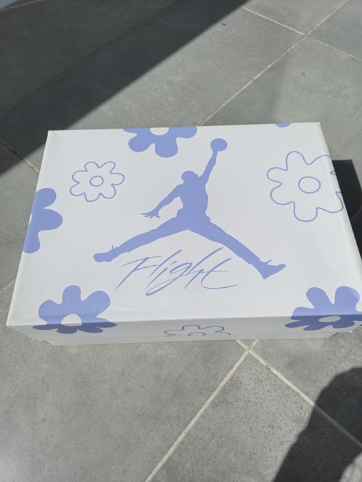 Air Jordan 4 Forget me not