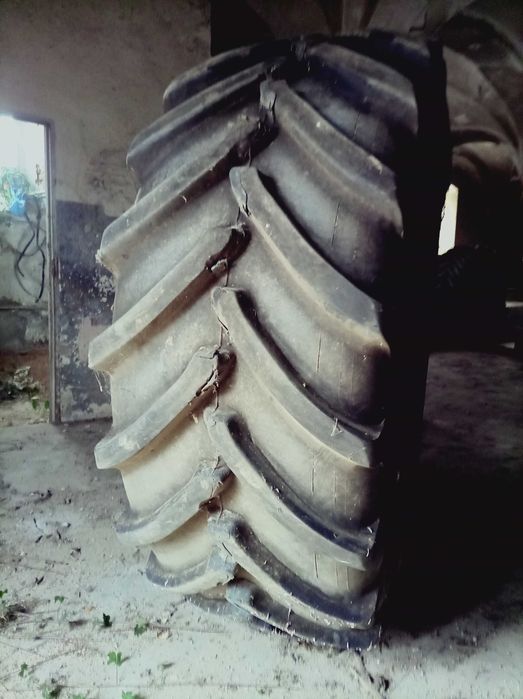 Opona 650/75 R32 Dneproshina