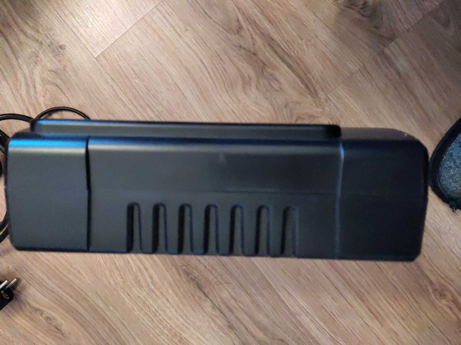 APC Back-UPS ES 700VA (BE700G-RS)